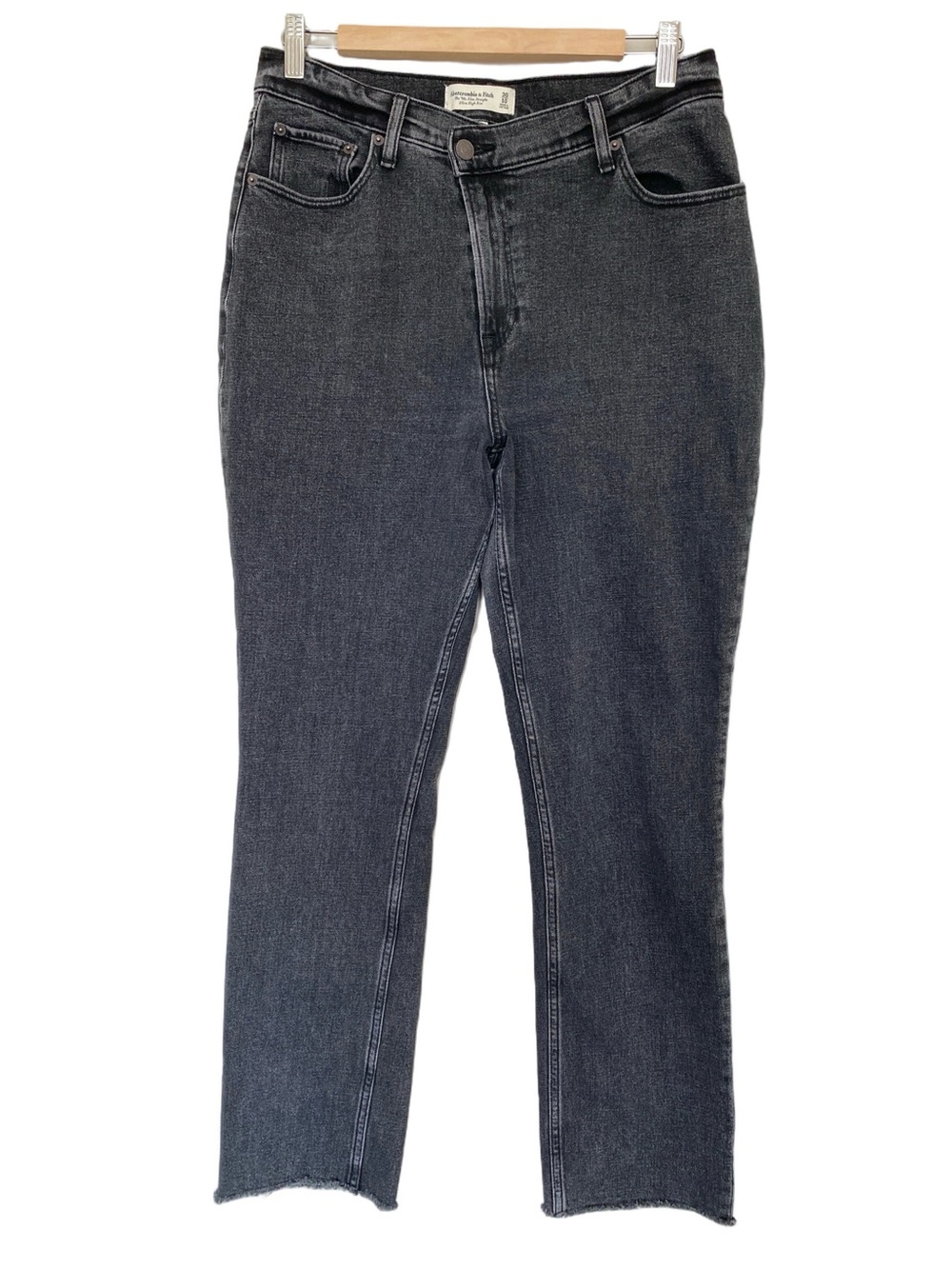 Abercrombie & Fitch Curve Love 90s Slim Straight Ultra High Rise Size 30 Black
